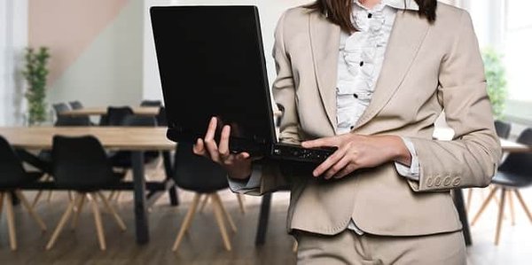 Quels sont les débouchés professionnels dans le domaine des achats ?